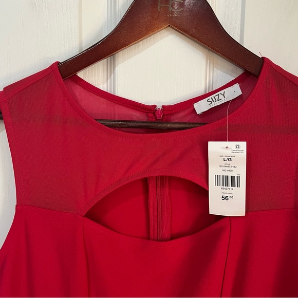 Suzy Sheir red dress with sheer on chest and back, flare bottom size large - Picture 4 of 7
